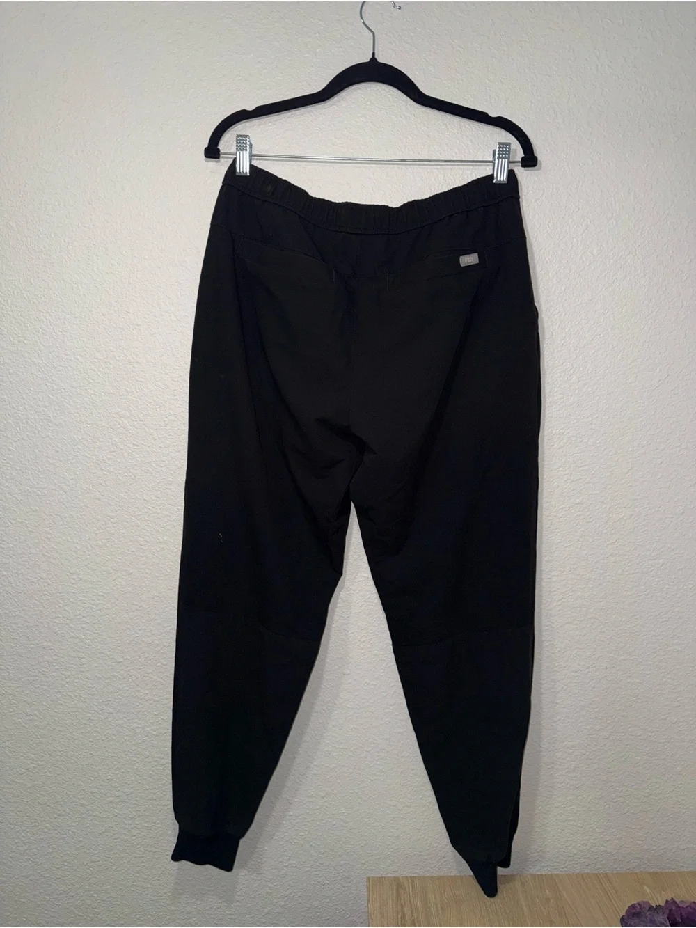 Figs Men's Black Jogger Sweatpants with Gray Drawstring